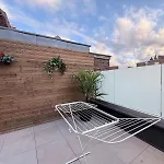La Belle Etoile Climatise A 5 Min A Pieds De La Apartment